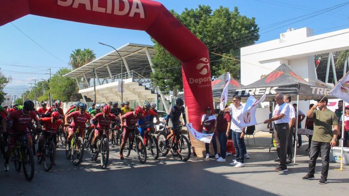 Exitosa carrera ciclista “Circuito por la Paz”