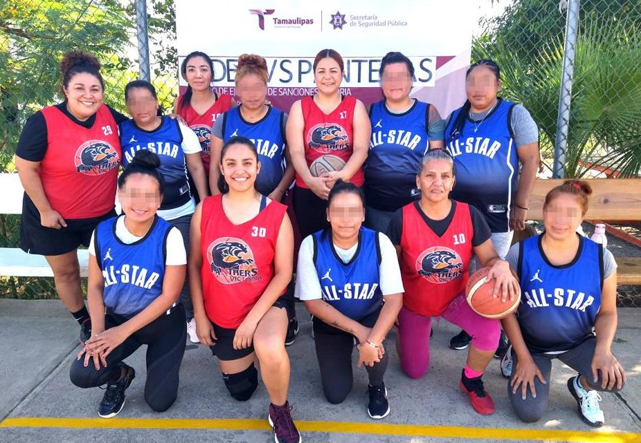 Equipo femenil de CEDES Victoria juega partido amistoso de básquetbol