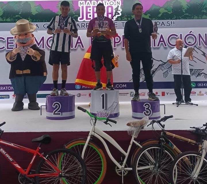 Domitilo Mejía, policía de la Guardia Estatal Tamaulipas obtiene el primer lugar en su categoría en el Maratón Jebla 2023