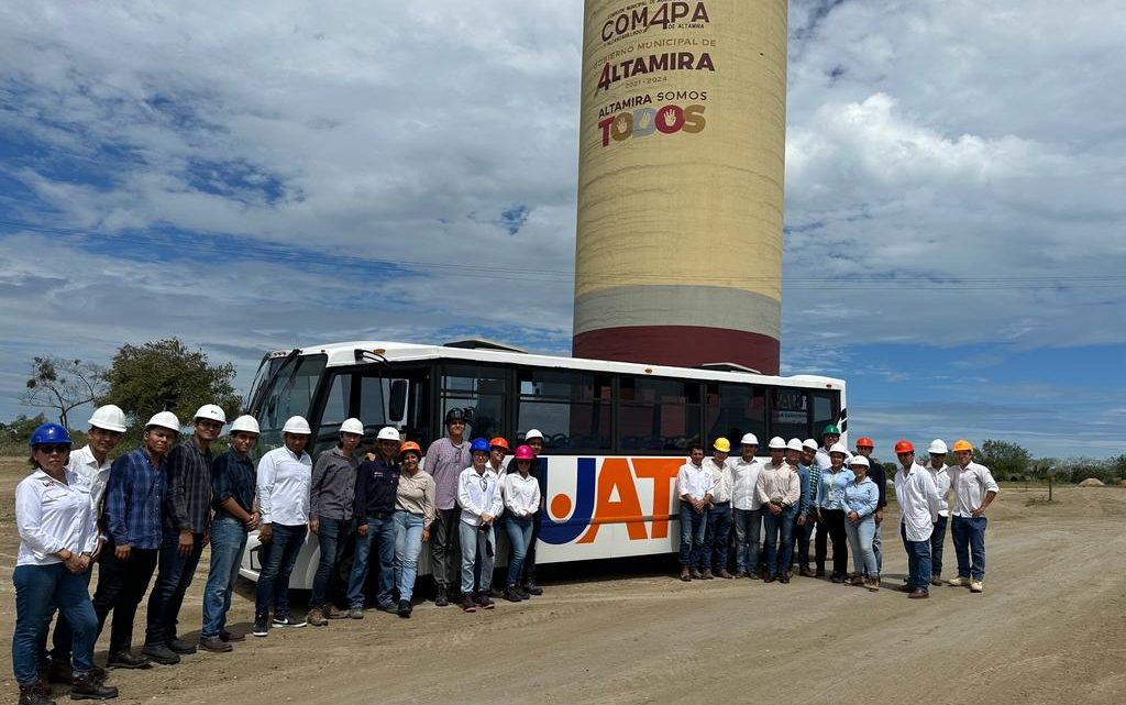 Visitan alumnos de la UAT planta potabilizadora DUPORT