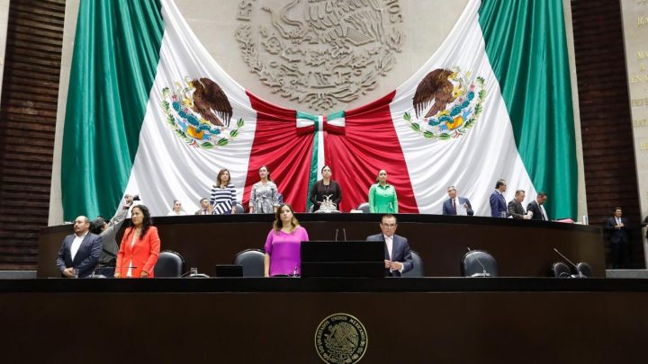 El Pleno de la Cámara de Diputados guardó minuto de silencio por candidatos asesinados en el proceso electoral