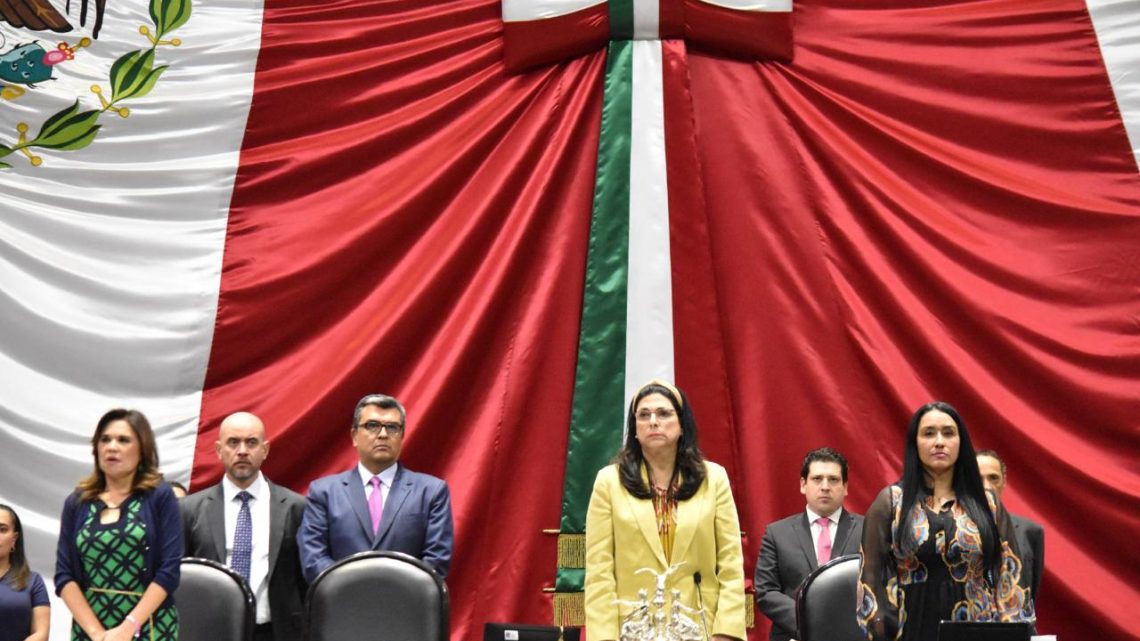 Diputadas y diputados guardan minuto de silencio por personas asesinadas en el actual proceso electoral