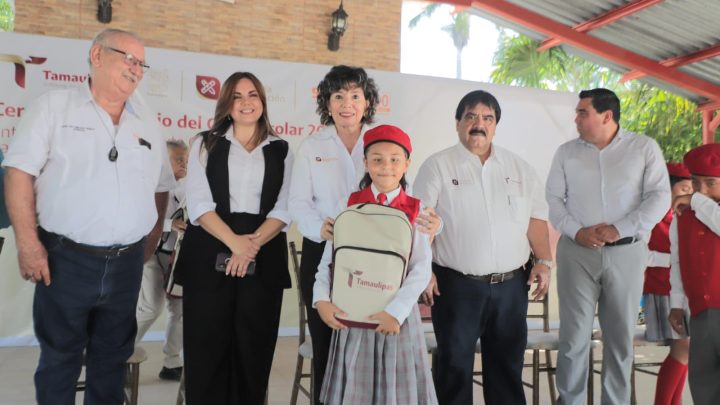 Agradecen a Américo Villarreal reconstrucción de escuela en Xicoténcatl