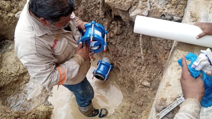 COMAPA Altamira repara fugas de agua en distintas colonias