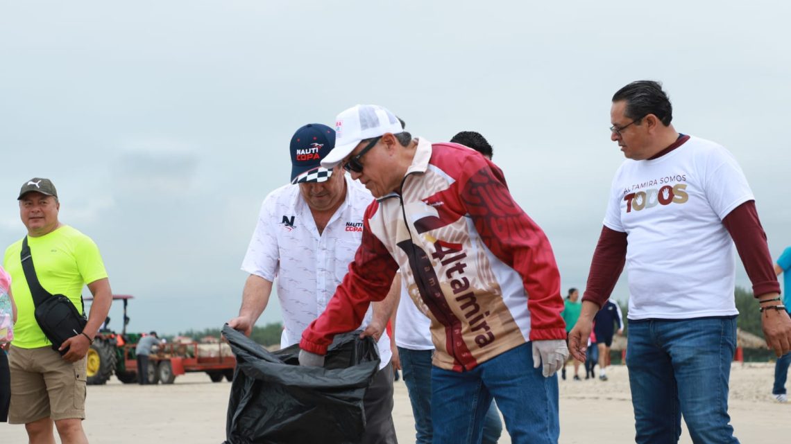 Altamira y Madero se hermanan para limpiar la playa Miramar