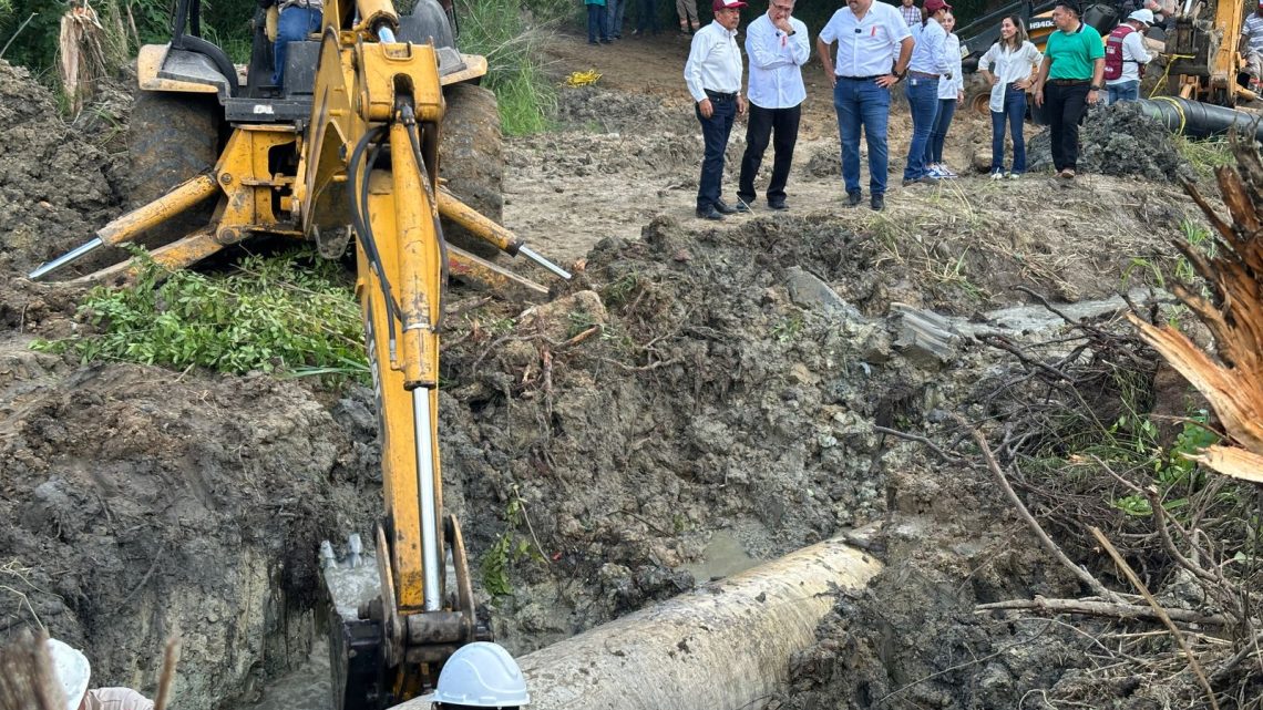 Repone COMAPA Altamira línea de conducción en sector Venustiano Carranza