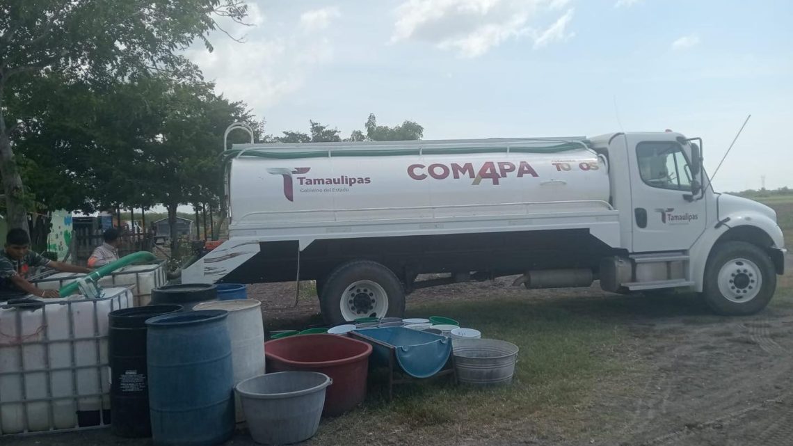 Mantiene COMAPA Altamira surtimiento de agua en pipas a localidades rurales